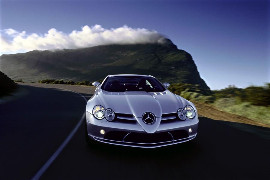  Mercedes-Benz SLR McLaren 2003 года  (фото 43 из 319)